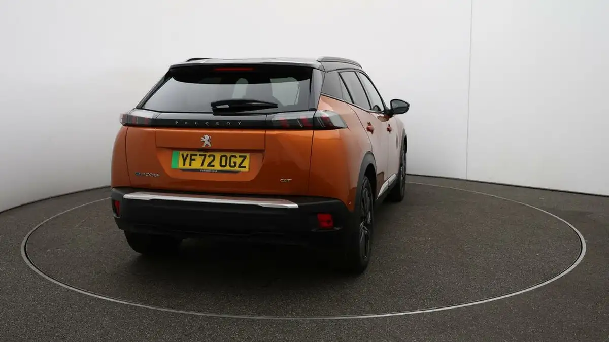 2022-peugeot-2008-suv-e-gt-premium-big-50