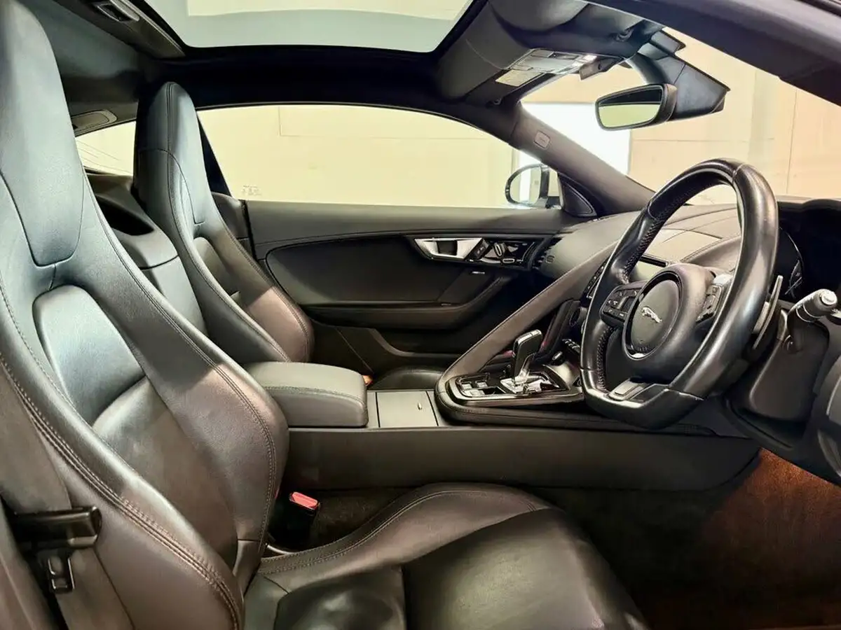 2015-jaguar-f-type-30-s-coupe-quickshift-big-11