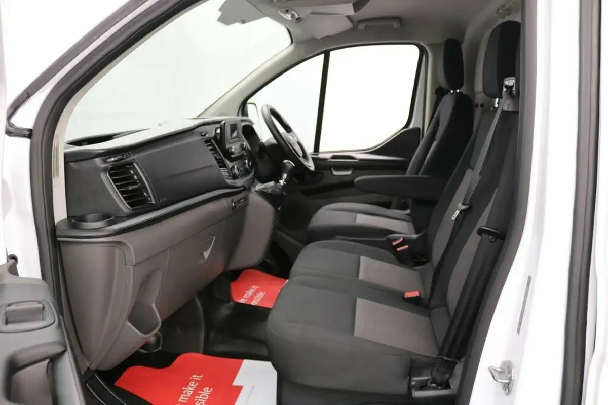 2020-ford-transit-custom-20tdci-280-l1h1-leader-105pseu6dt-panel-van-big-20