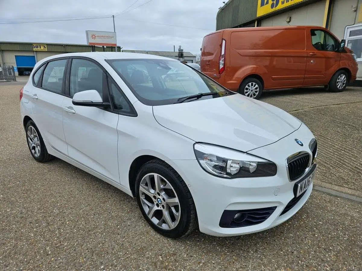 2016-bmw-2-series-20td-218d-sport-active-tourer-5d-big-1