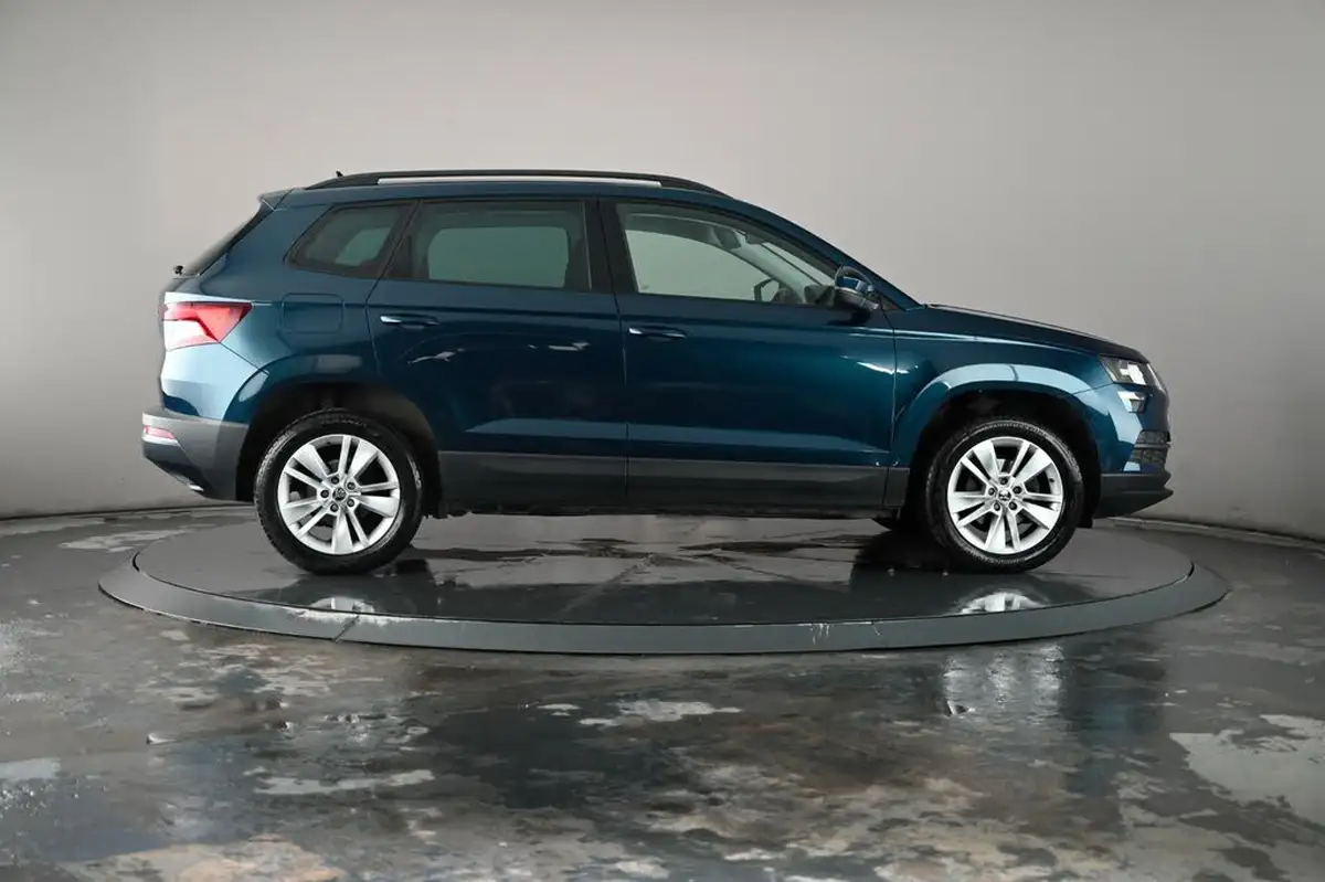 2022-skoda-karoq-15-tsi-se-technology-big-31