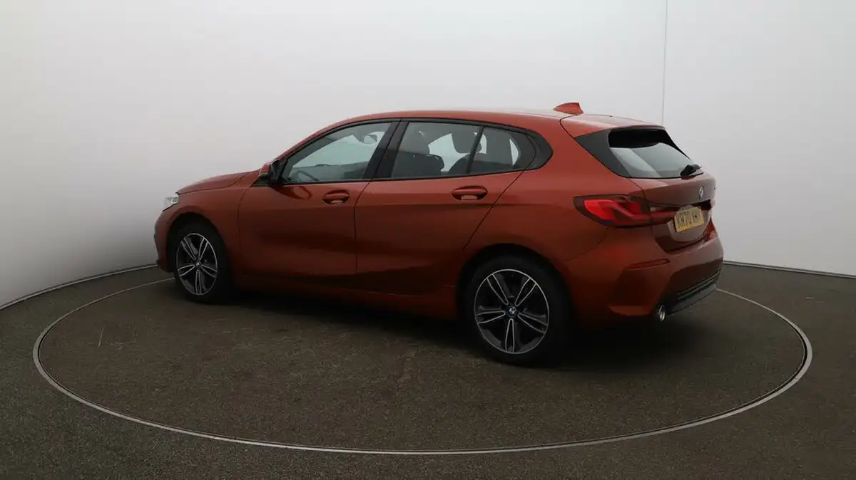 2020-bmw-1-series-15td-116d-sport-big-27