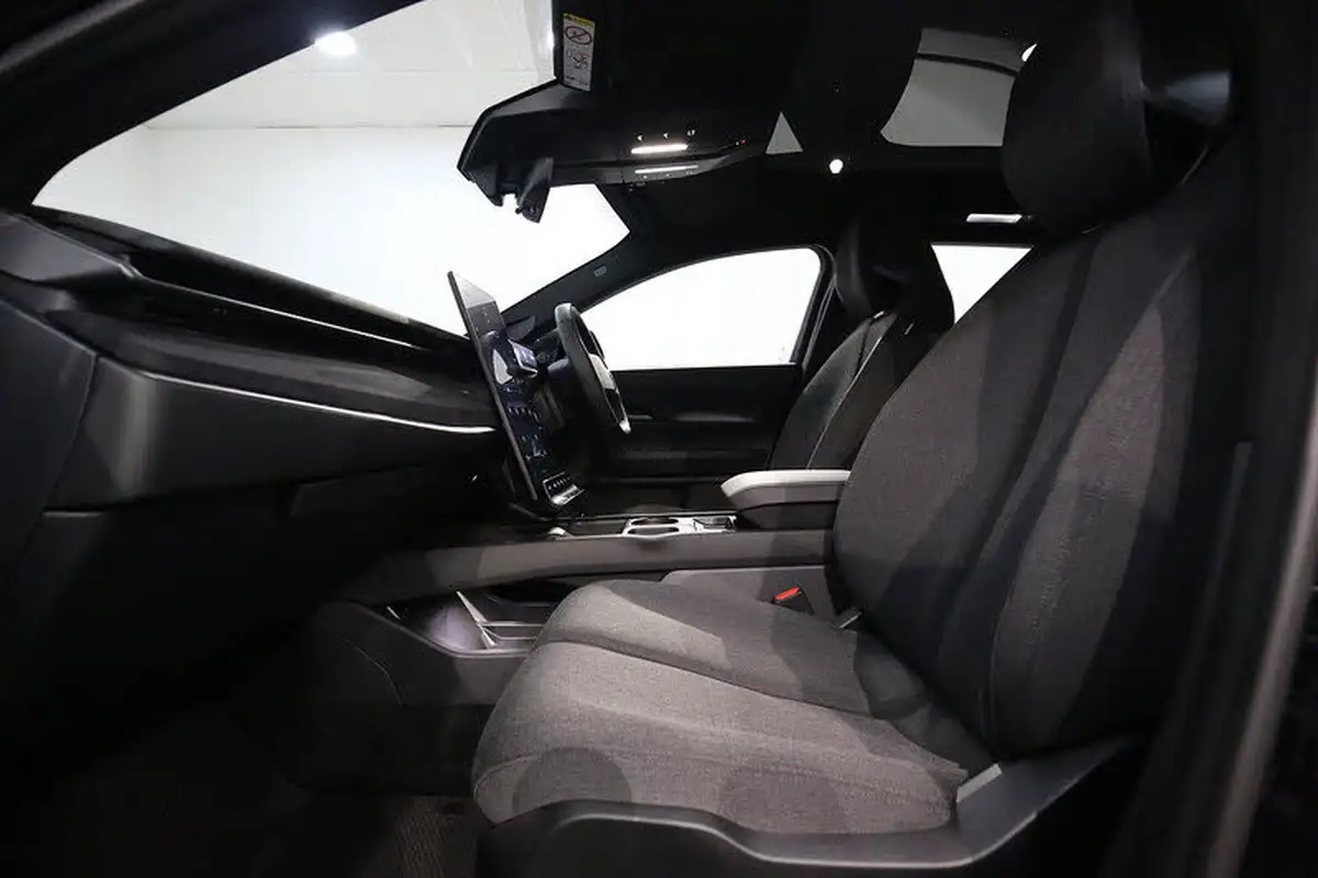 2024-fisker-ocean-e-sport-big-29