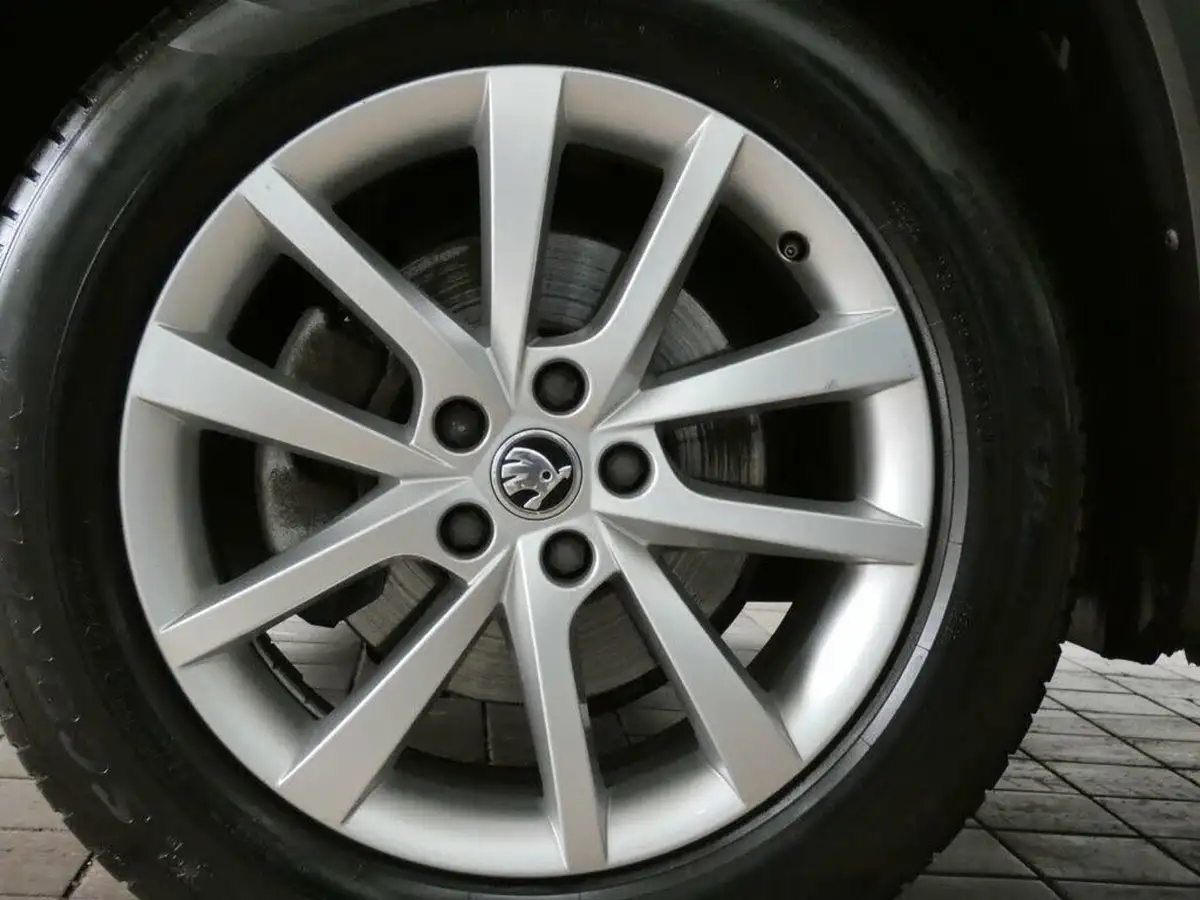 2021-skoda-kodiaq-15-tsi-se-7-big-70