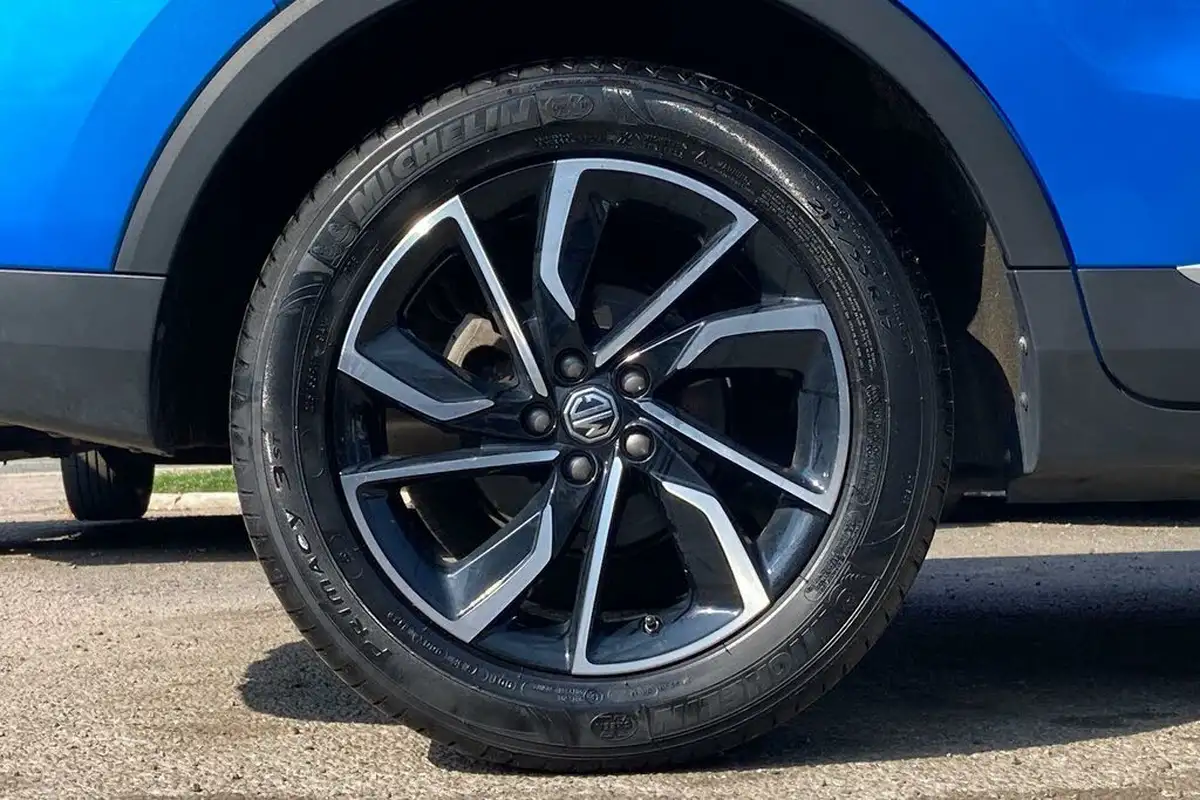 2023-mg-zs-suv-10t-gdi-exclusive-big-25