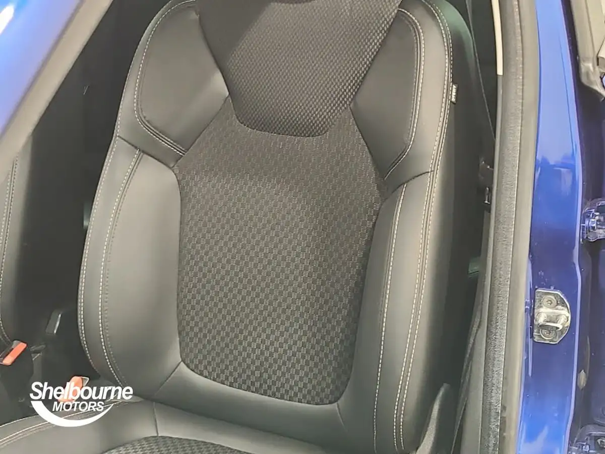 2018-renault-clio-15dci-gt-line-edc-auto-big-40