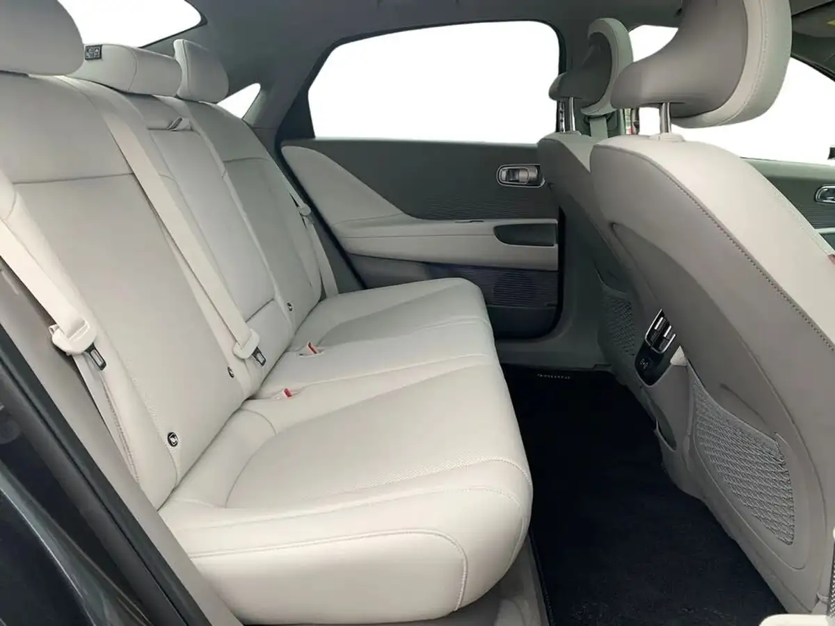 2024-hyundai-ioniq-6-e-ultimate-228ps-single-motor-rwd-big-8