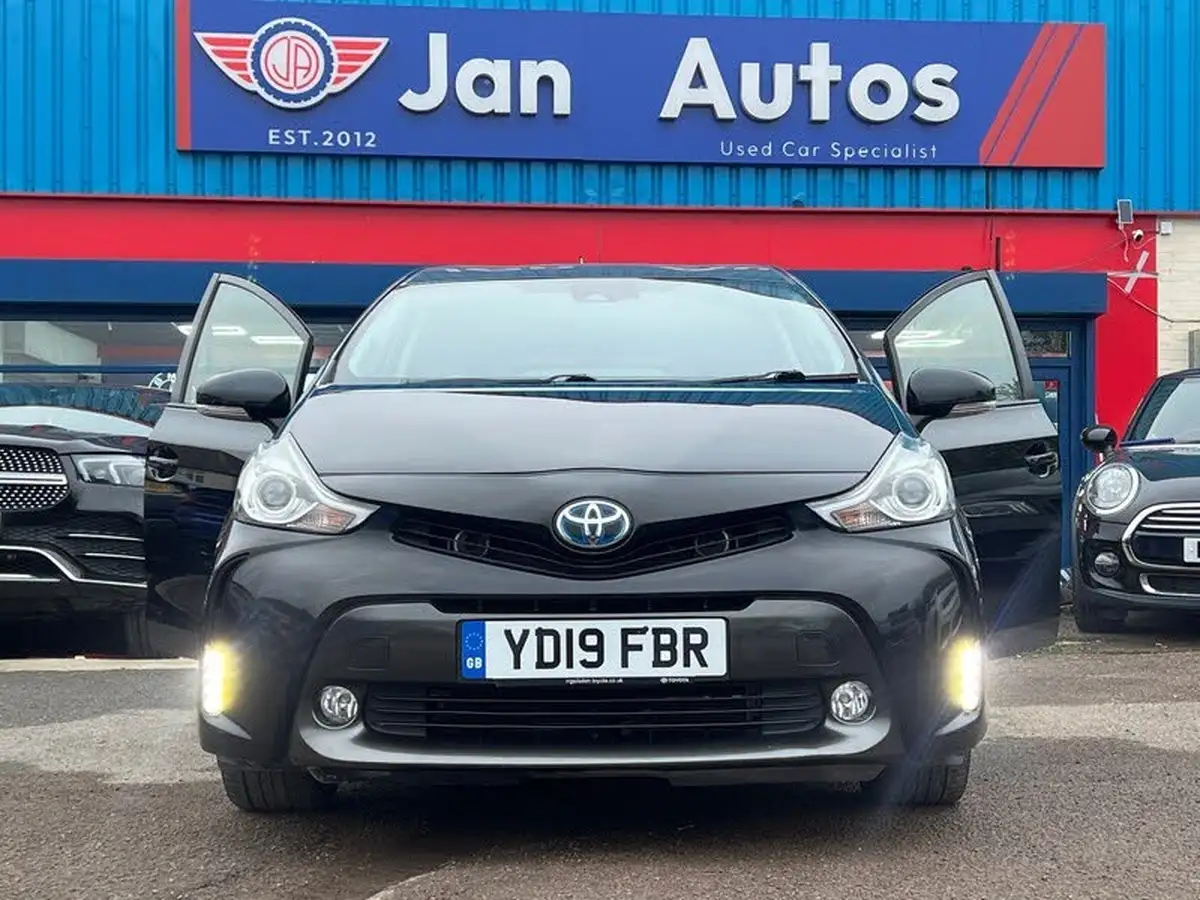 2019-toyota-prius-18-vvt-i-excel-big-17