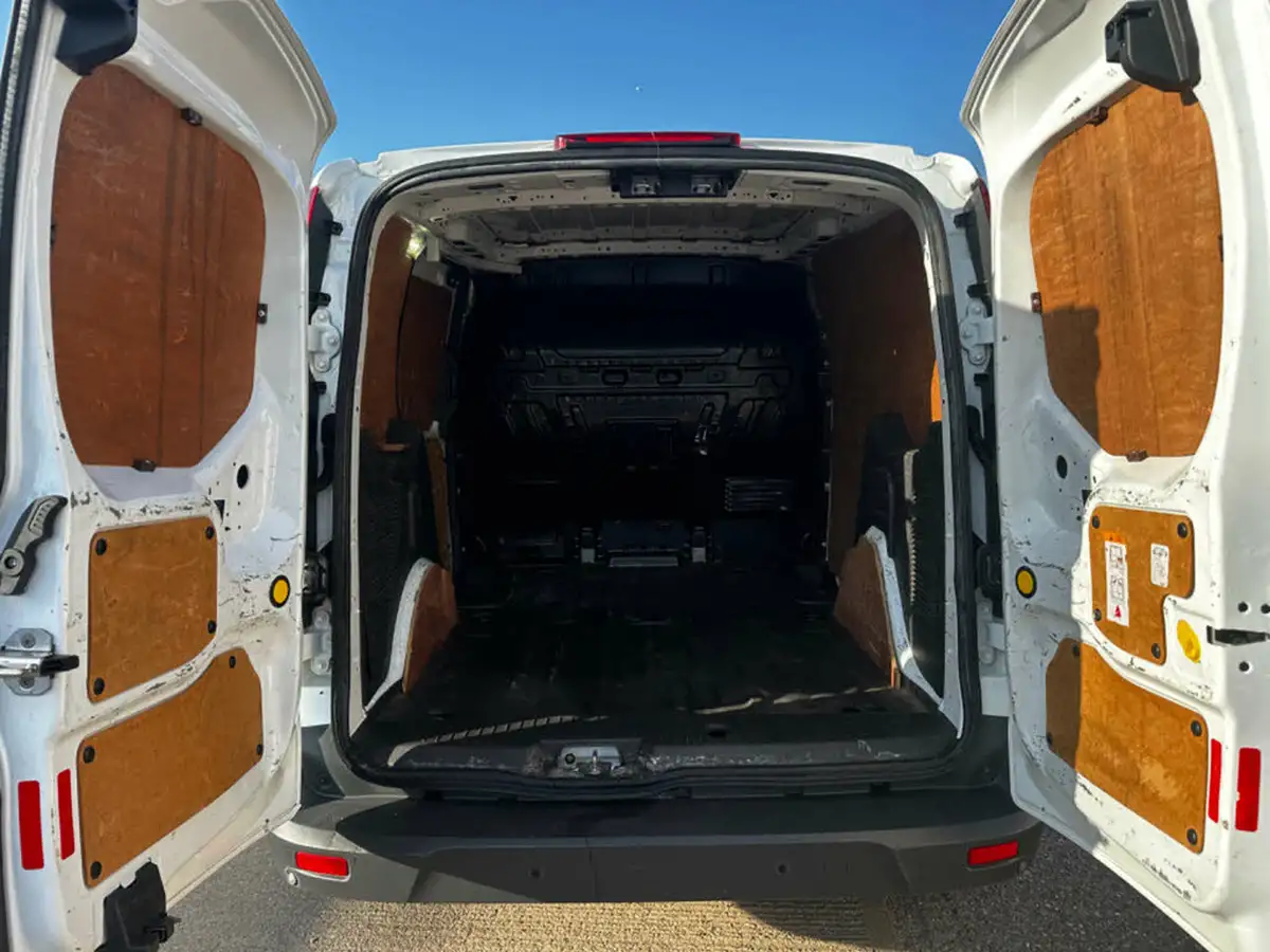 2017-ford-transit-connect-15tdci-l1-200-limited-big-8