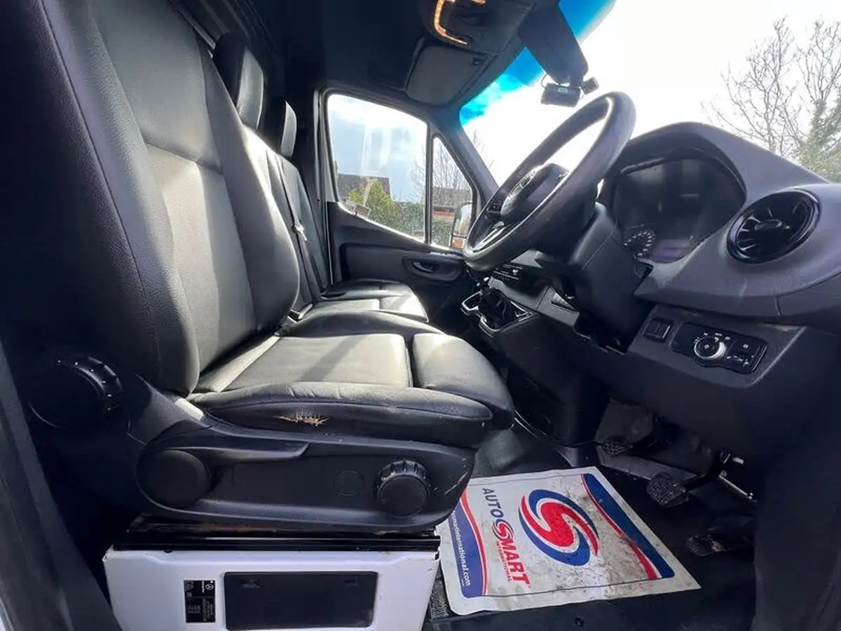 2019-mercedes-benz-sprinter-21cdi-314-l2h1-143pseu6c-panel-van-fwd-big-41