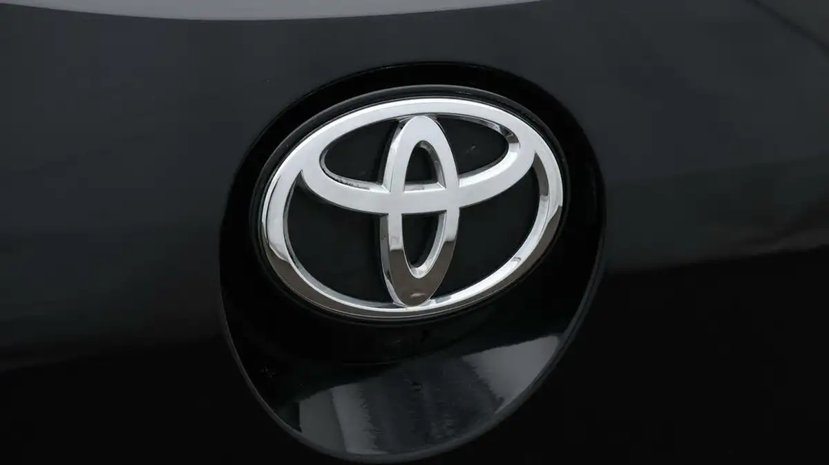 2020-toyota-corolla-20-vvt-i-gr-sport-spare-wheel-hatchback-big-24
