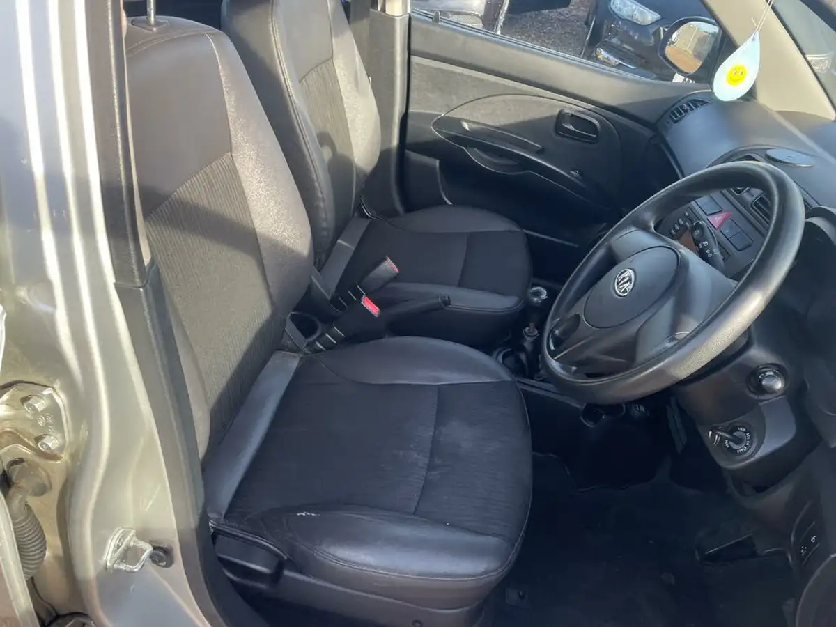 2010-kia-picanto-10-picanto-1-60bhp-big-17