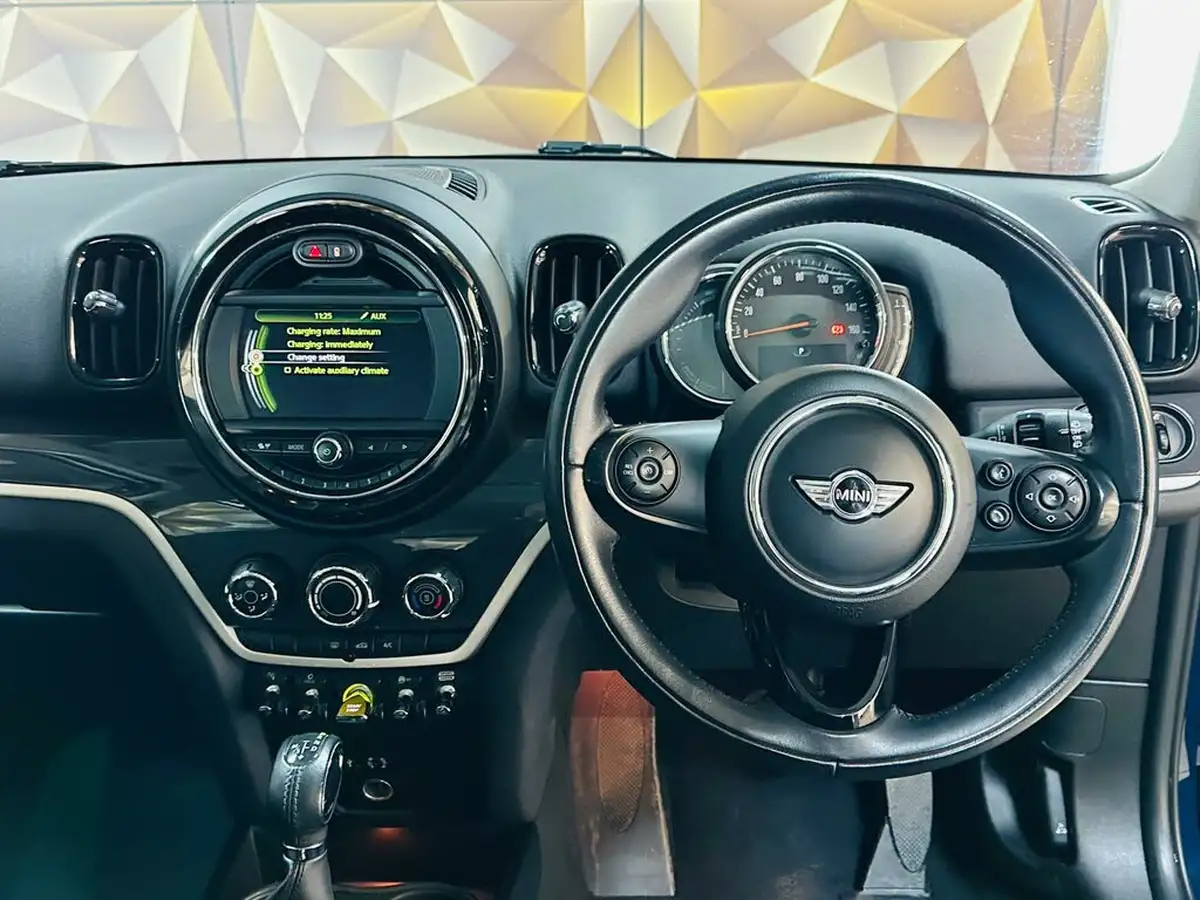 2017-mini-countryman-15-cooper-s-e-phev-ss-big-35