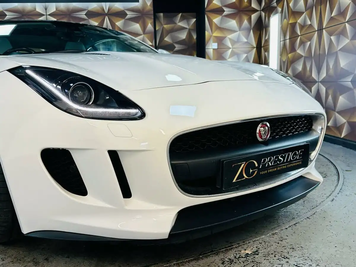 2014-jaguar-f-type-30-v6-coupe-quickshift-big-27