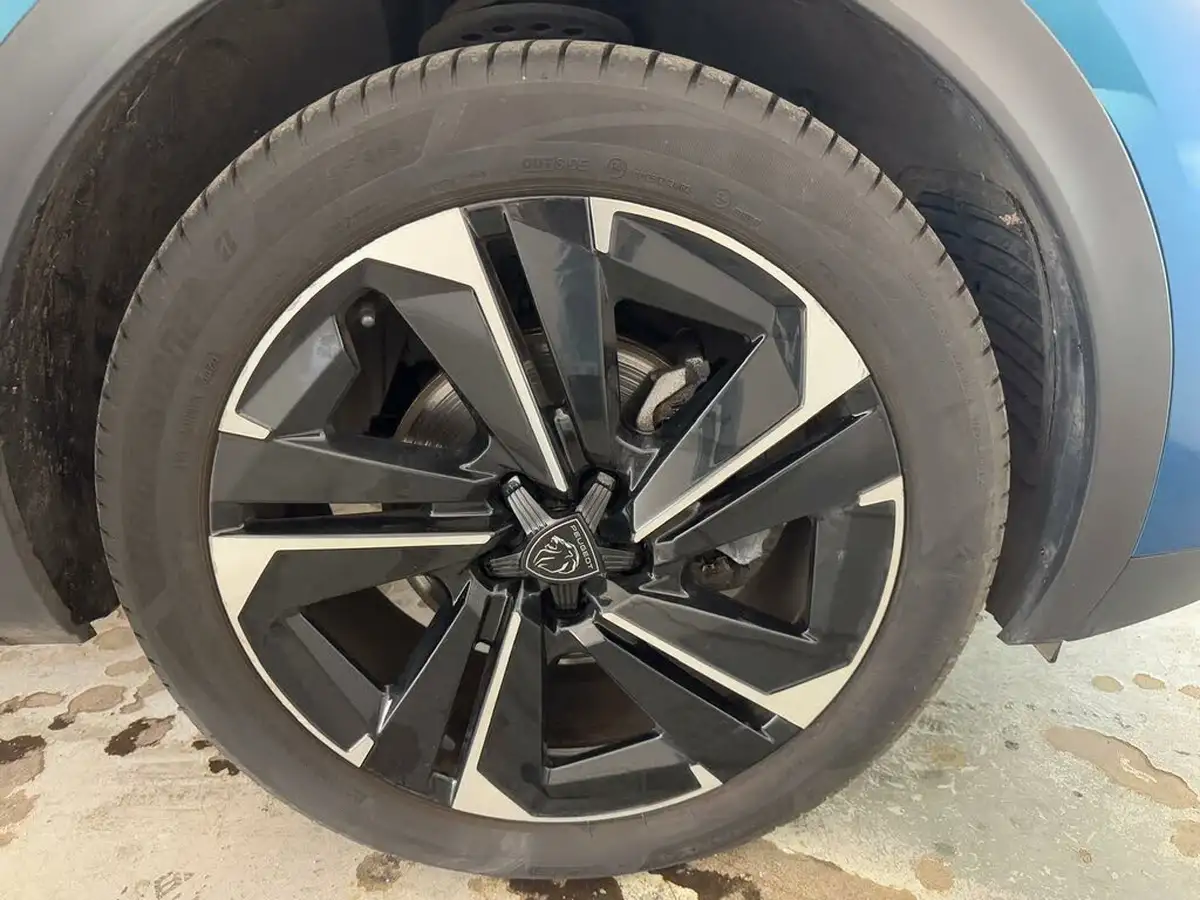 2023-peugeot-408-12-puretech-allure-premium-big-40