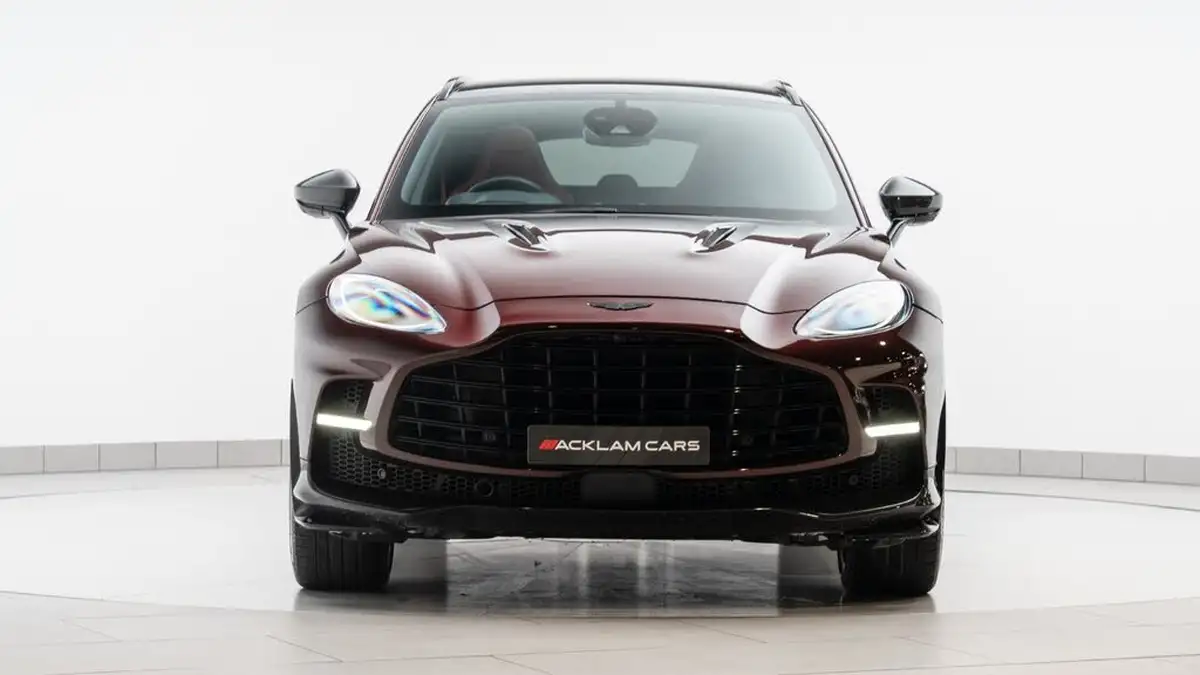 2022-aston-martin-dbx-40-v8-big-6
