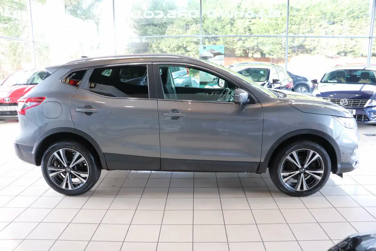 2019-nissan-qashqai-17dci-n-connecta-18in-alloys-big-8