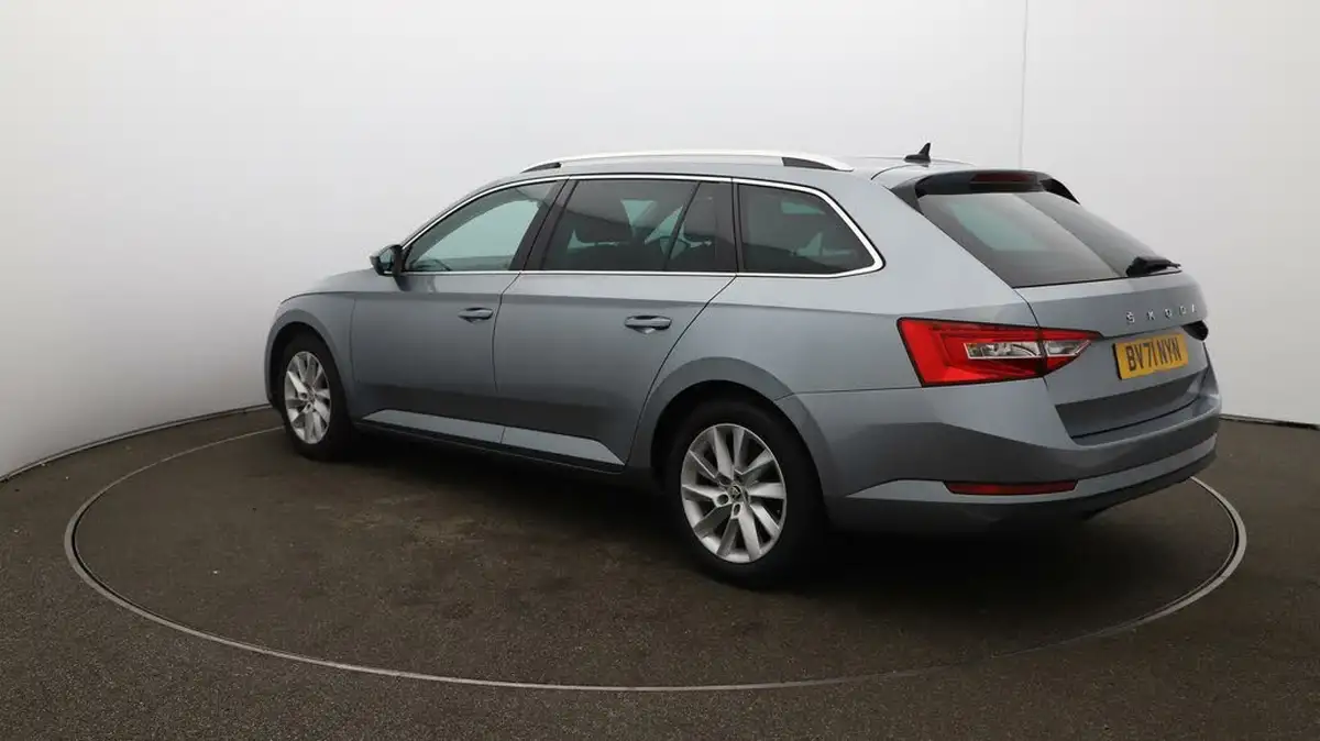 2021-skoda-superb-14-tsi-se-technology-156ps-estate-big-5