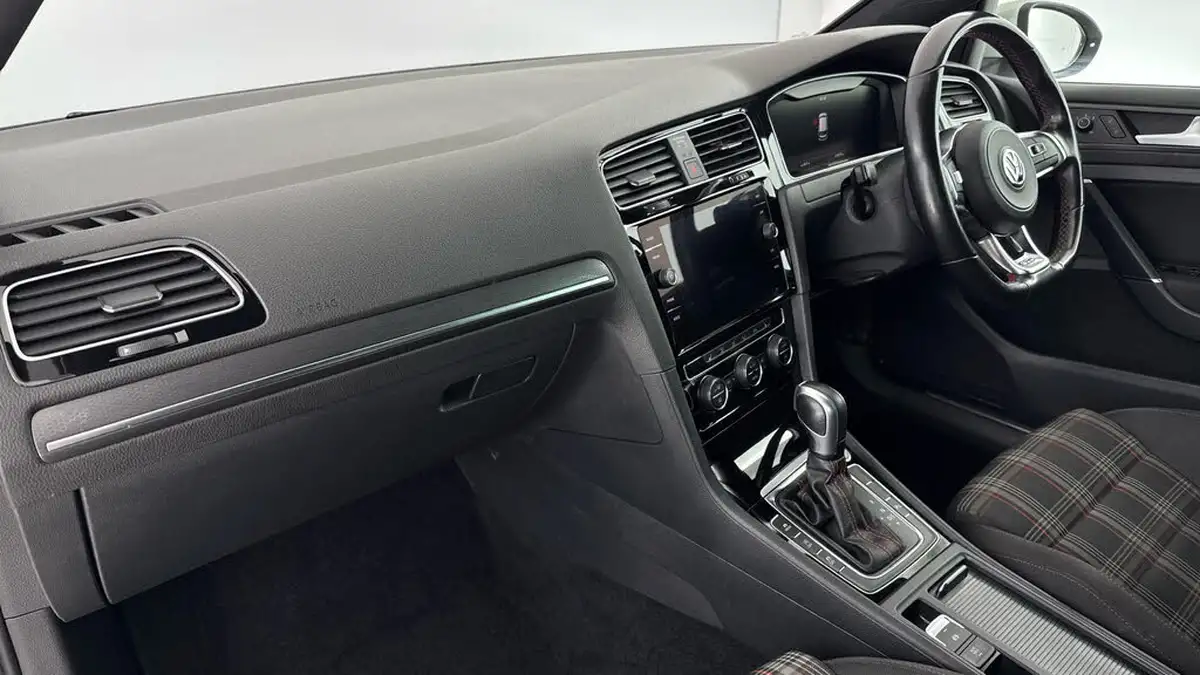 2020-volkswagen-golf-20-tsi-gti-performance-5d-dsg-big-9
