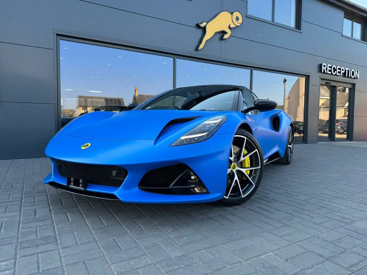 2023-lotus-emira-35-first-edition-v6-big-3