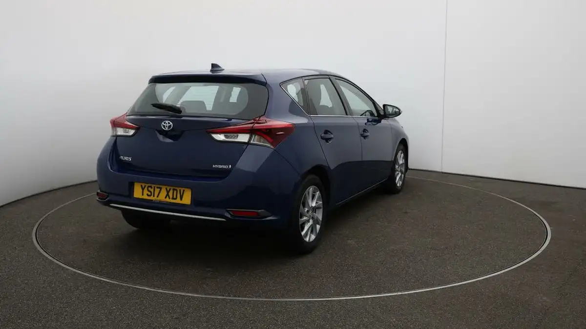 2017-toyota-auris-18-vvt-i-hsd-business-edition-tss-hatchback-big-53