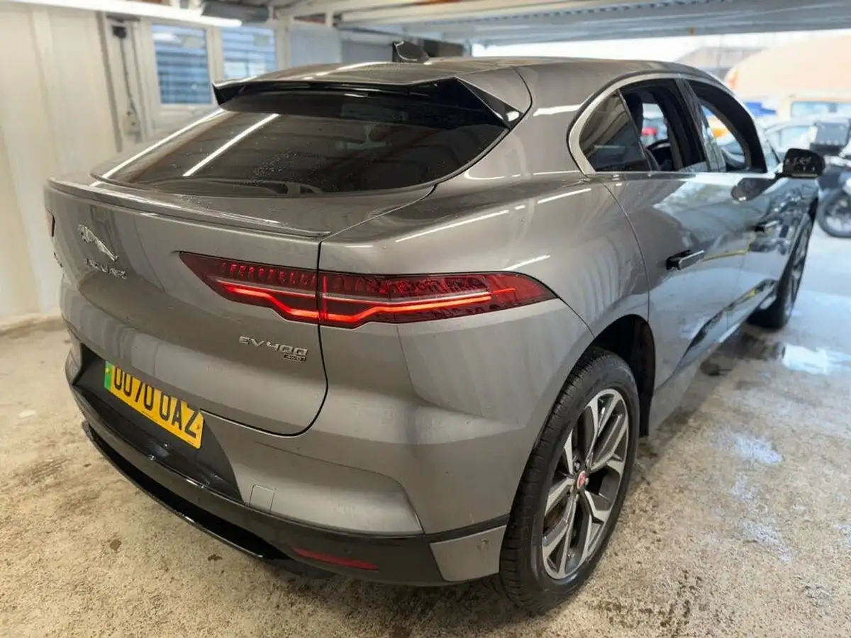 2020-jaguar-i-pace-ev400-hse-big-6