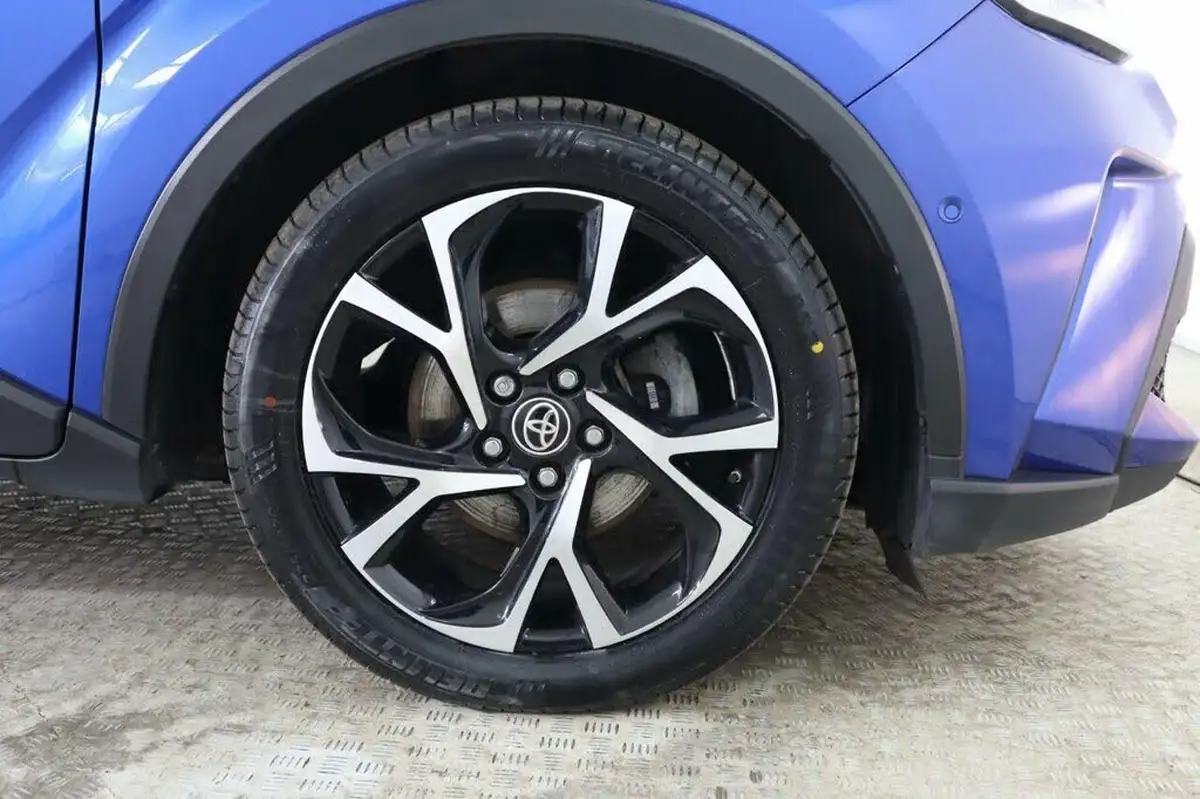 2022-toyota-c-hr-18-vvt-i-design-big-28