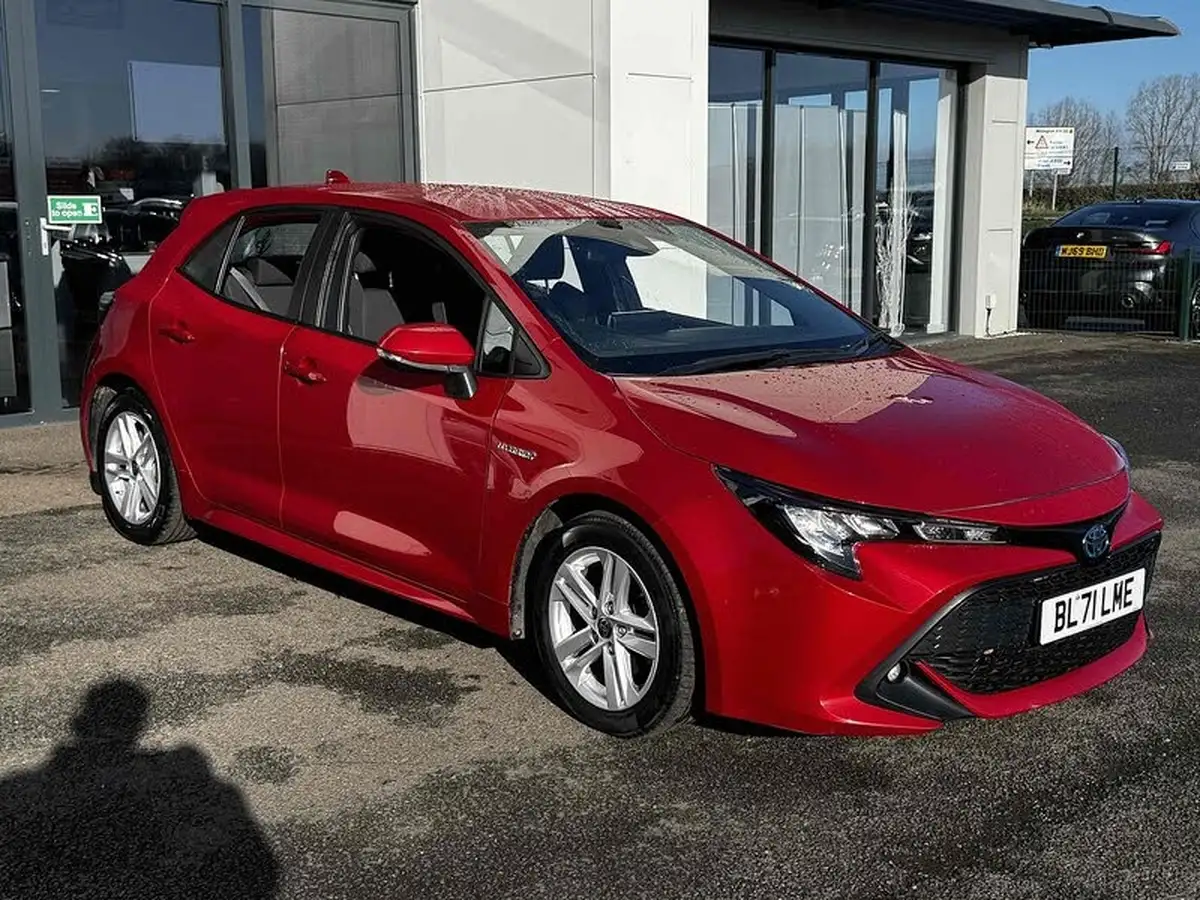 2022-toyota-corolla-18-vvt-i-icon-120bhp-trk-hatchback-5d-big-20