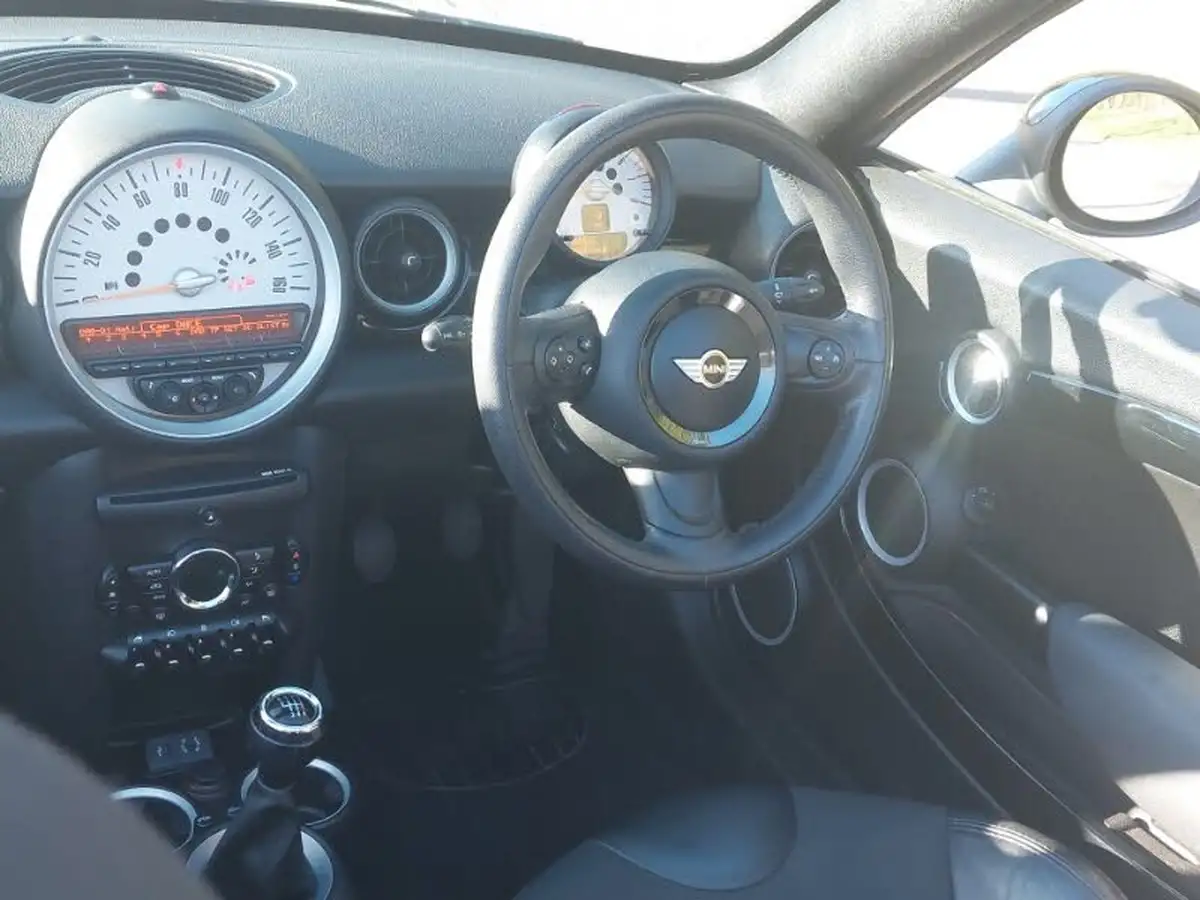 2014-mini-roadster-16-cooper-big-10