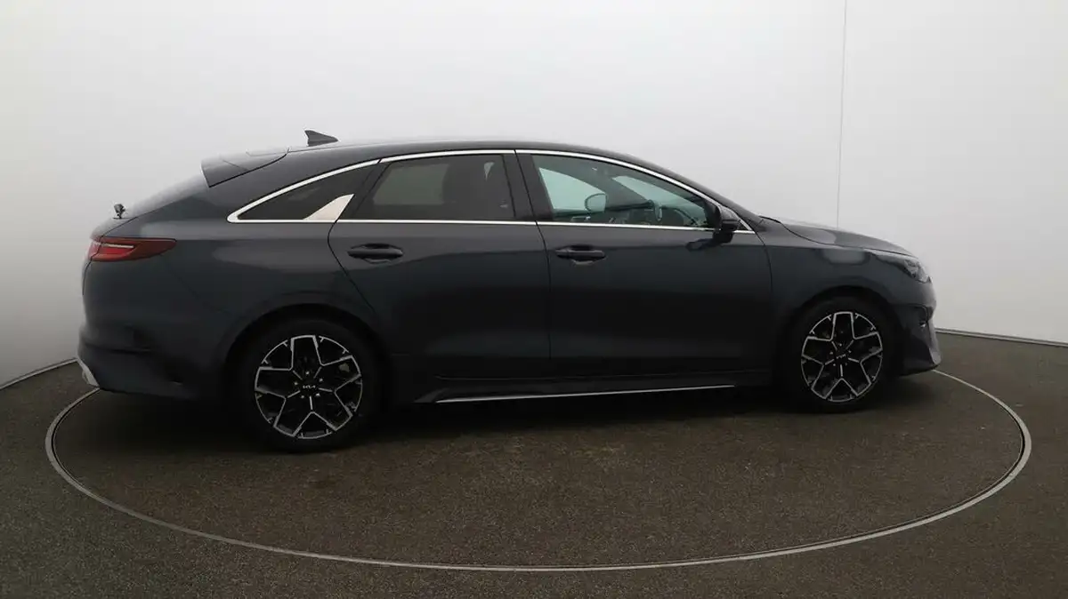 2021-kia-pro-ceed-15-t-gdi-gt-line-big-42