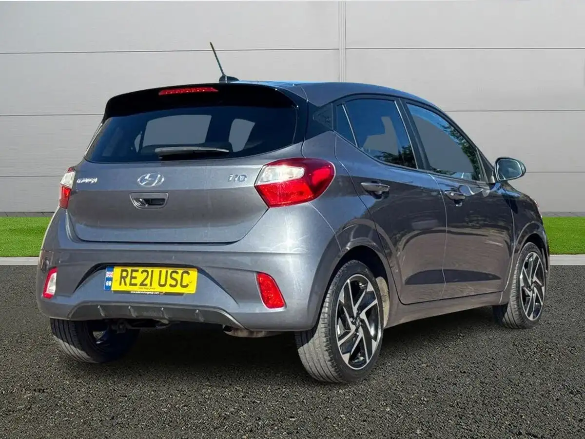 2021-hyundai-i10-10-premium-big-6