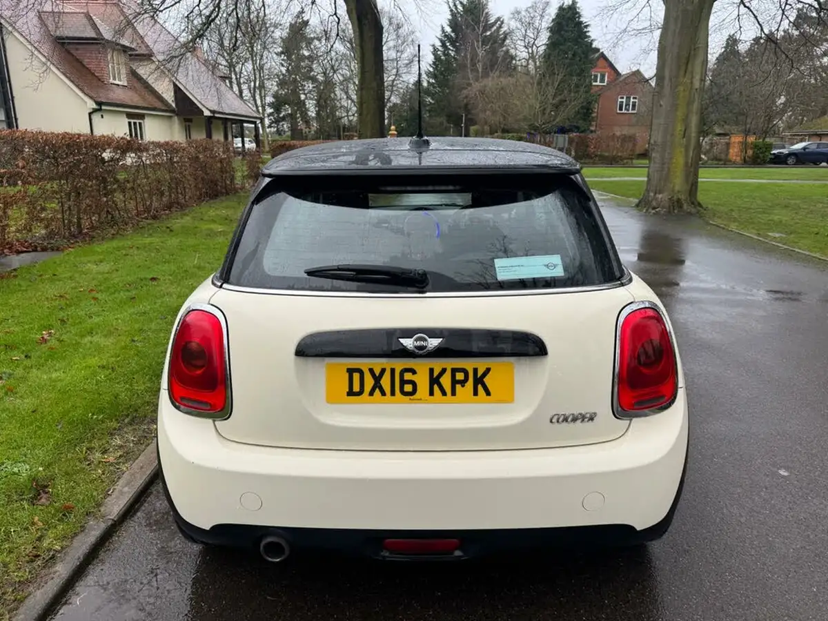2016-mini-cooper-15-cooper-ss-hatchback-3d-big-5
