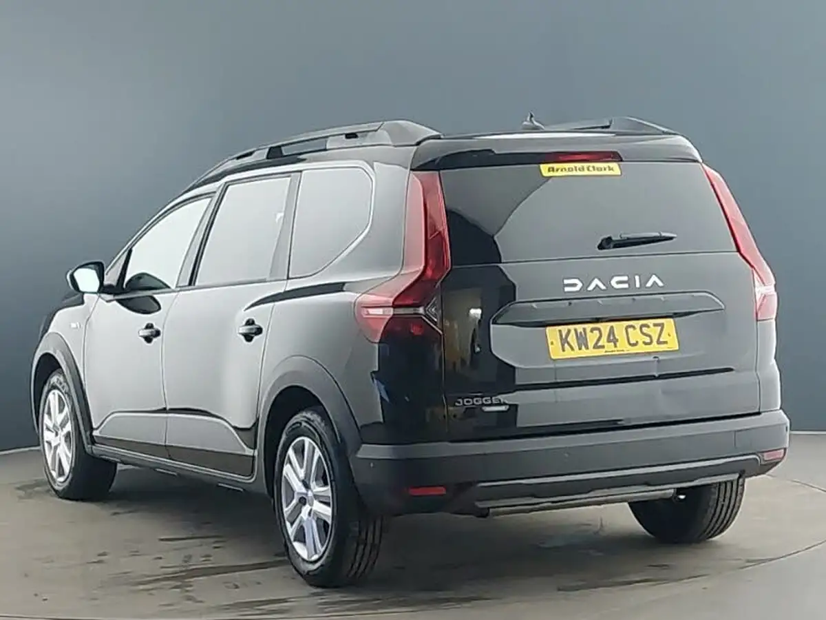 2024-dacia-jogger-16-tce-expression-big-1