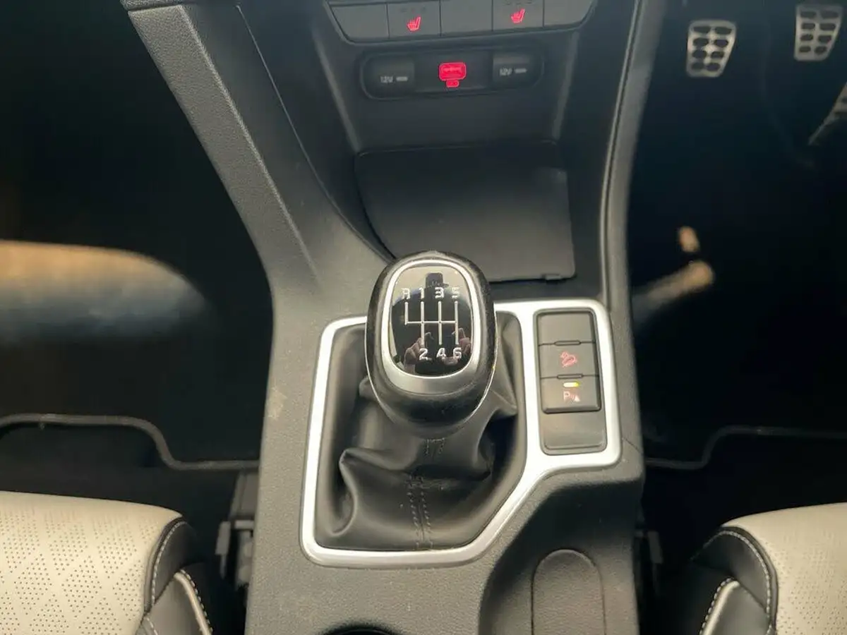 2022-kia-sportage-16-t-gdi-gt-line-174bhp-1591cc-big-11