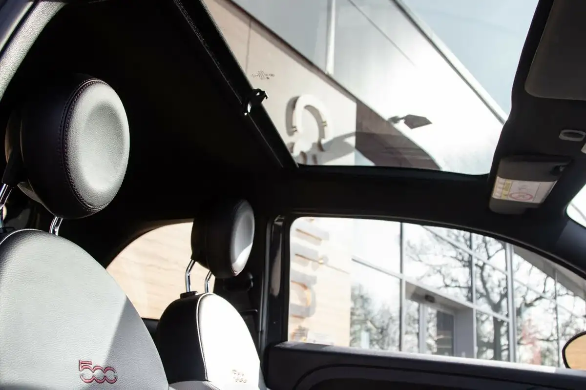 2020-fiat-500-10-star-big-31