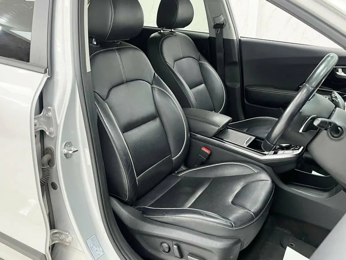 2020-kia-e-niro-ev-3-big-32