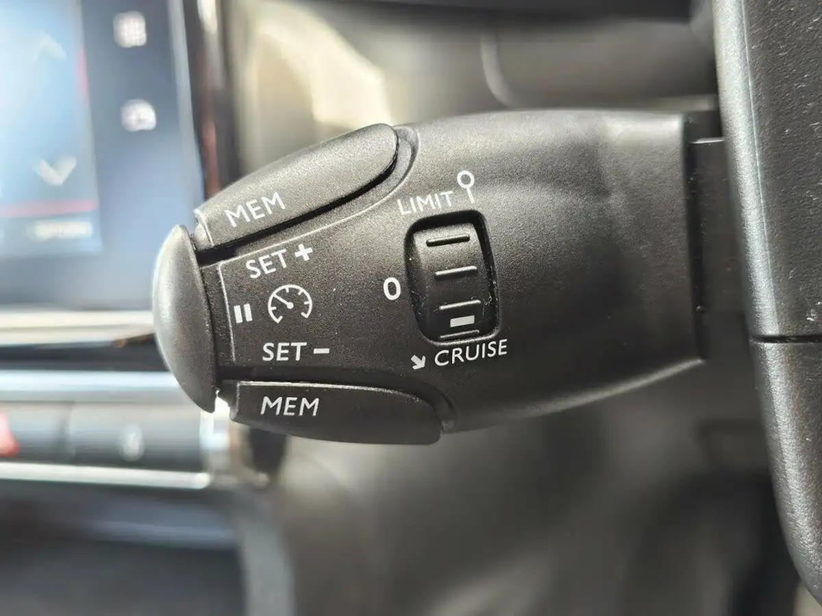 2019-citroen-c3-12-puretech-flair-82ps-ss-big-21