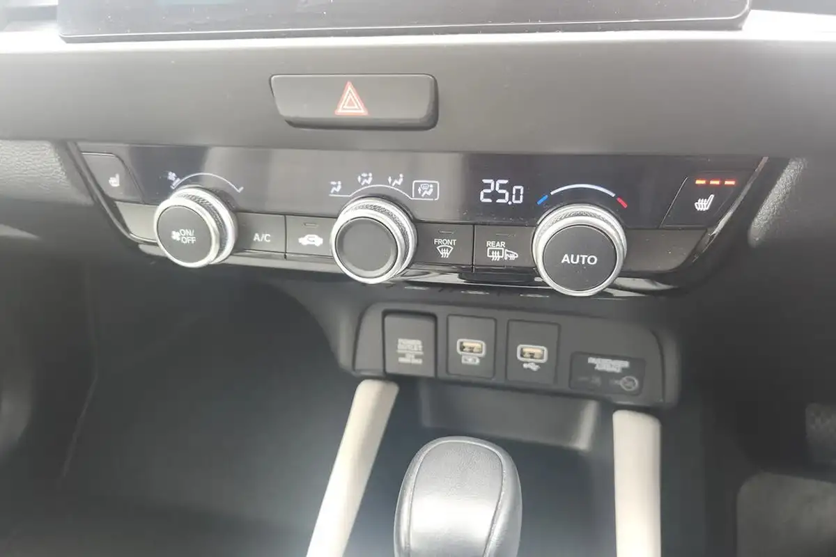 2022-honda-jazz-15-i-mmd-ex-107ps-big-20