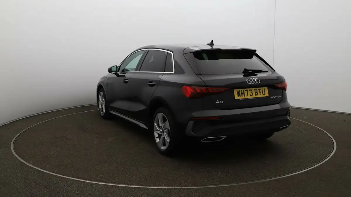 2023-audi-a3-14-40-tfsi-e-s-line-big-60