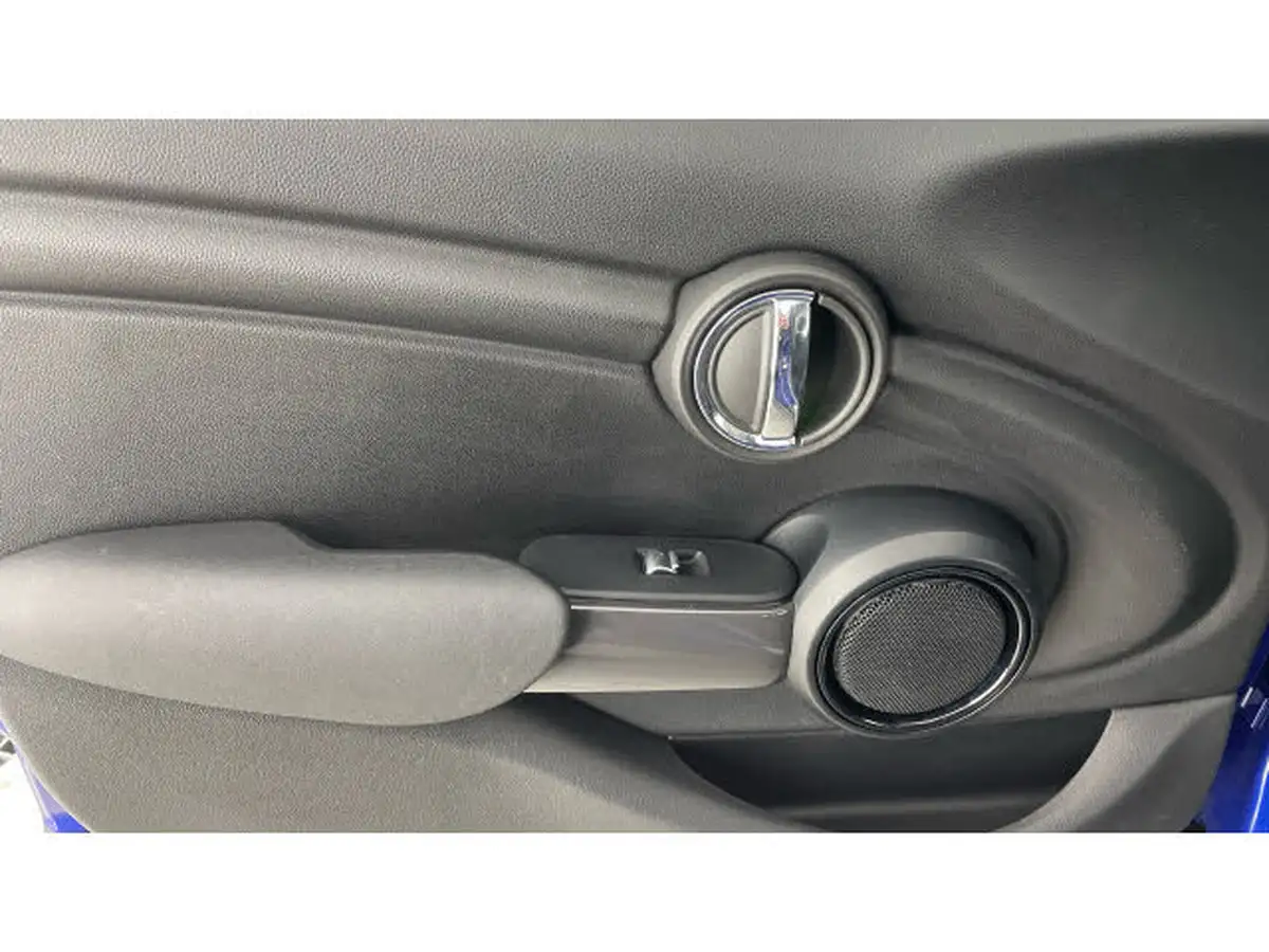 2021-mini-countryman-15-cooper-classic-auto-big-25