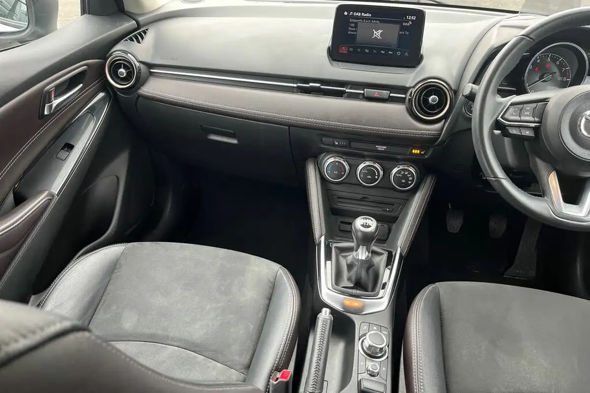 2018-mazda-mazda2-15-gt-sport-nav-115ps-ss-big-30