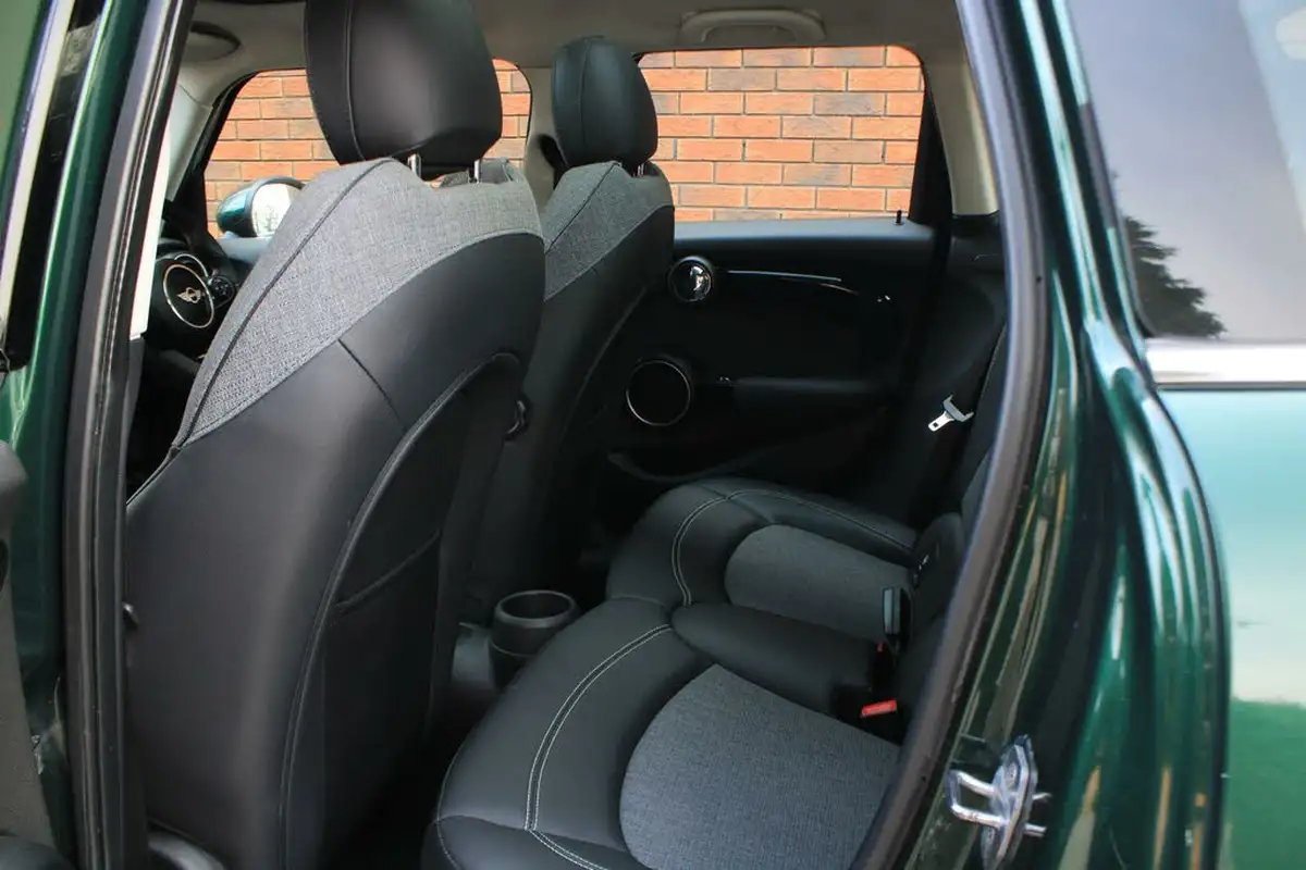 2015-mini-cooper-20-cooper-s-5d-sport-auto-big-20
