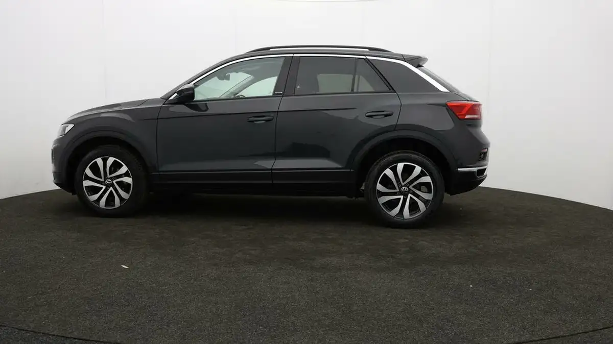 2022-volkswagen-t-roc-10-tsi-active-hatchback-5d-big-67