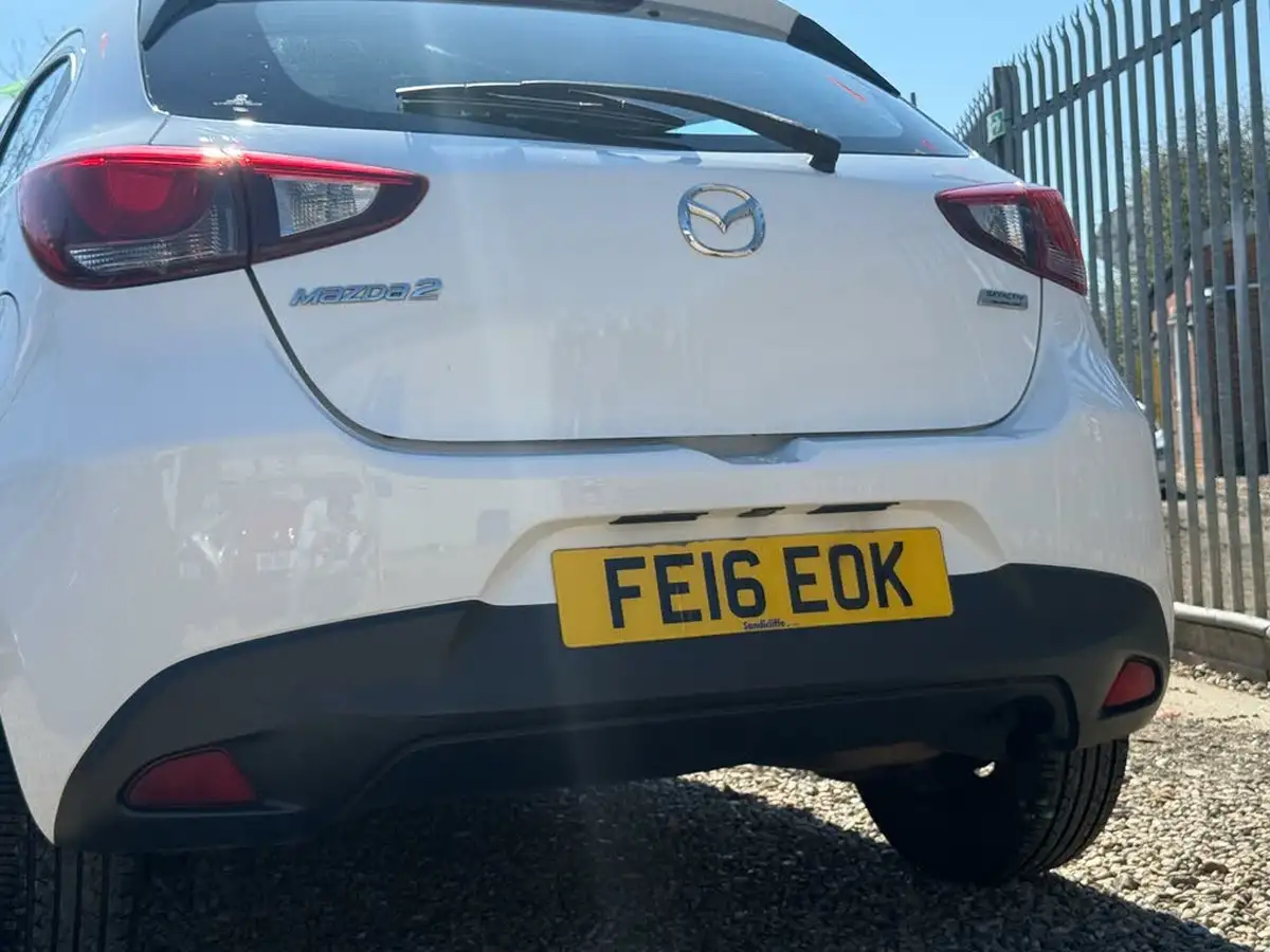 2016-mazda-mazda2-15-se-big-16