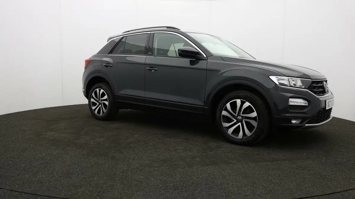 2022-volkswagen-t-roc-10-tsi-active-hatchback-5d-big-43