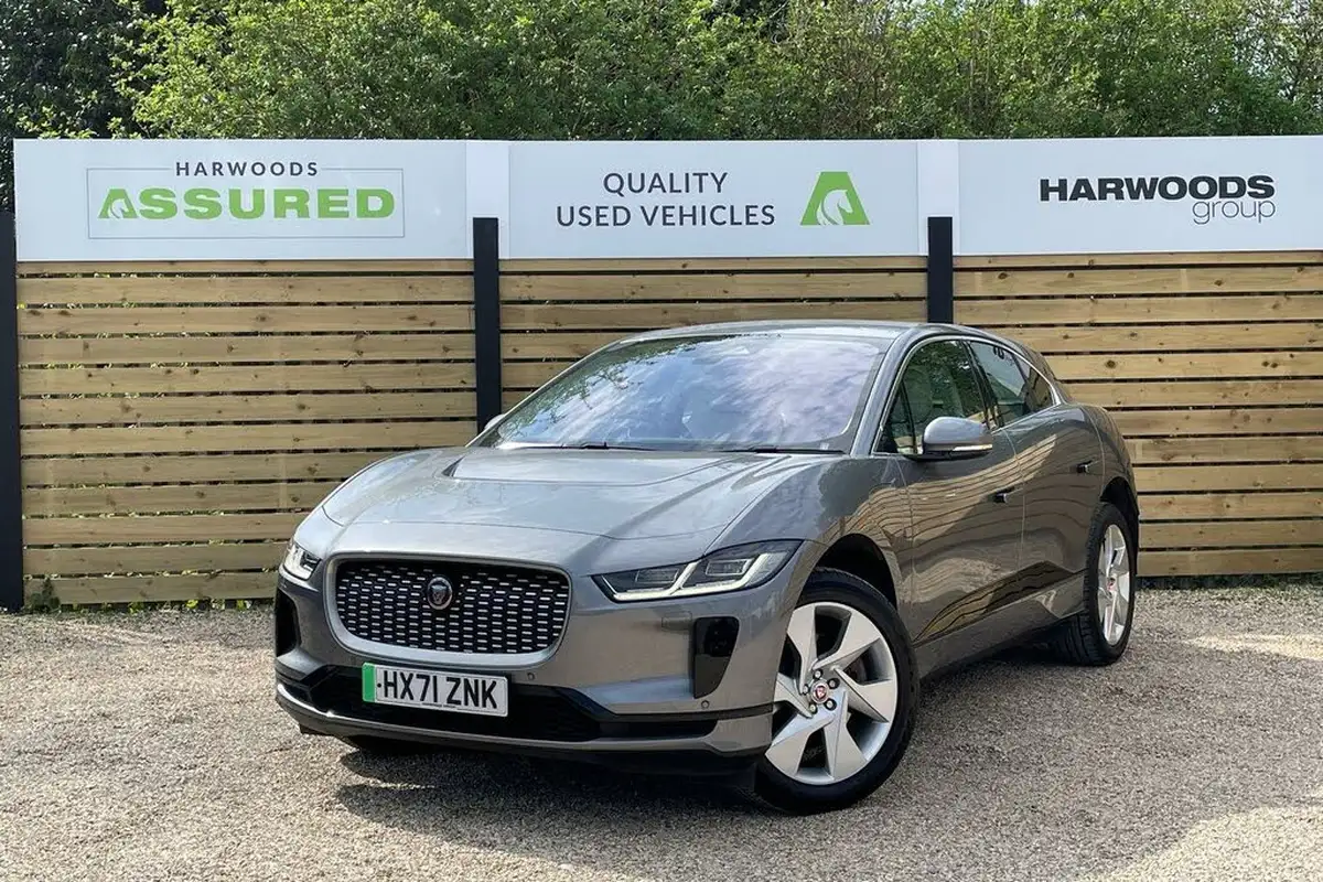 2022-jaguar-i-pace-ev400-se-big-11