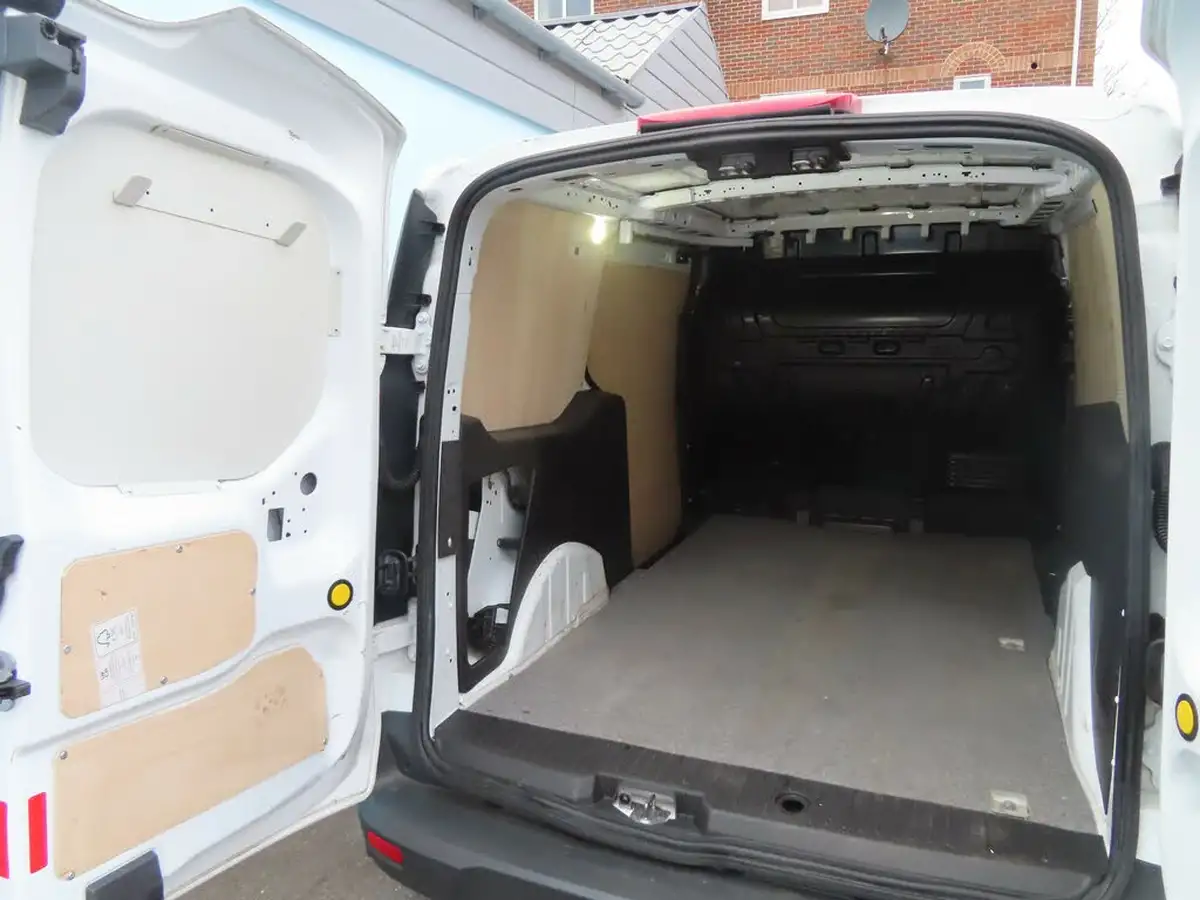 2018-ford-transit-connect-15tdci-l2-210-trend-panel-big-46