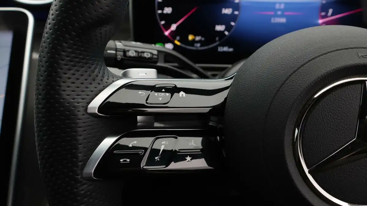 2022-mercedes-benz-c-class-15-c200-amg-line-premium-estate-5d-big-23