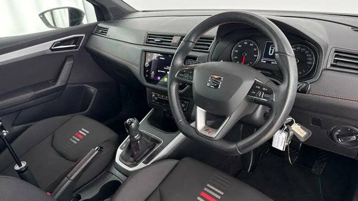 2021-seat-arona-10-tsi-fr-red-edition-big-5