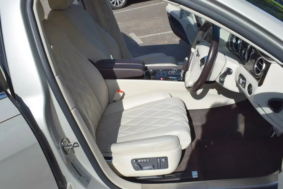 2016-bentley-flying-spur-60-mulliner-big-8